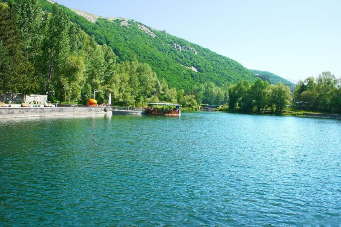 Guanshan Lake